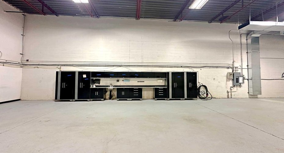 8121 Fraser Avenue, Fort McMurray, Alberta T9H 1W5, ,Commercial,For Lease,Fraser,A2227429