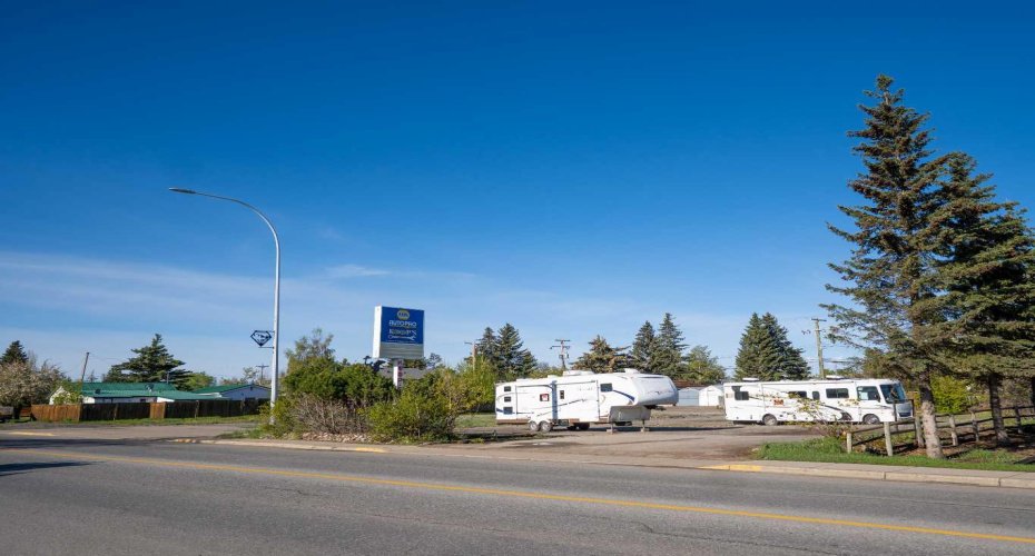 309 GOVERNMENT Road, Diamond Valley, Alberta T0L 0H0, ,Commercial,For Sale,GOVERNMENT,A2221577