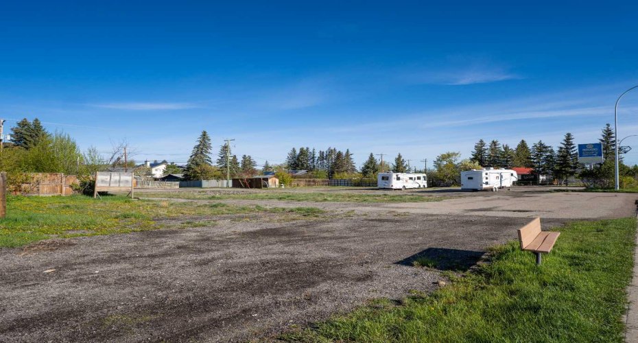 309 GOVERNMENT Road, Diamond Valley, Alberta T0L 0H0, ,Commercial,For Sale,GOVERNMENT,A2221577