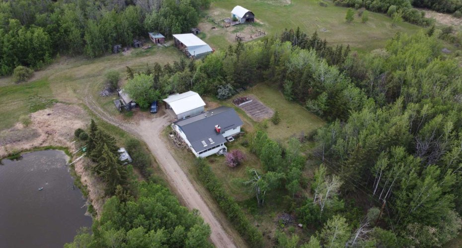 842048 RGE RD 51, Rural Clear Hills County, Alberta T0H 2A0, 5 Bedrooms Bedrooms, ,1 BathroomBathrooms,Residential,For Sale,RGE RD 51,A2225599