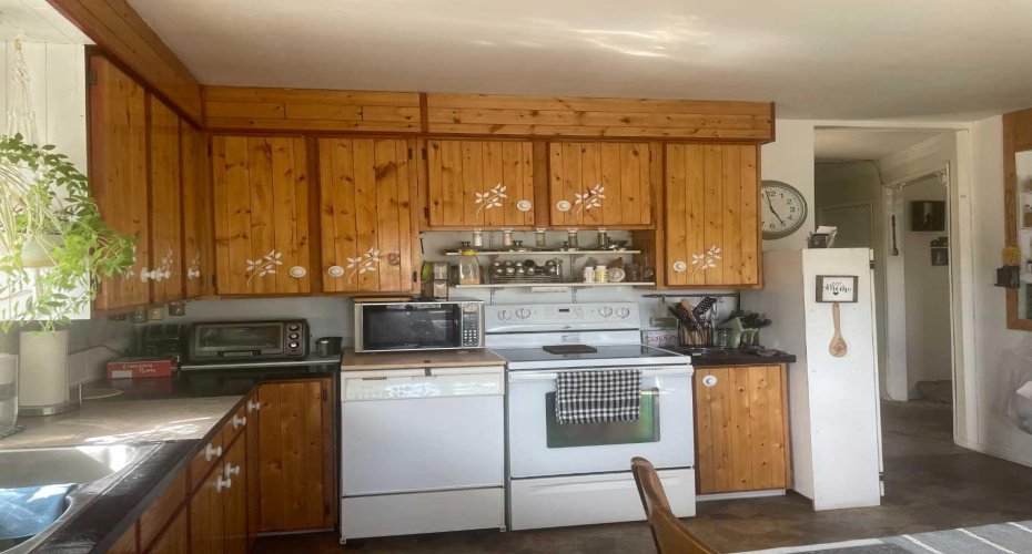 842048 RGE RD 51, Rural Clear Hills County, Alberta T0H 2A0, 5 Bedrooms Bedrooms, ,1 BathroomBathrooms,Residential,For Sale,RGE RD 51,A2225599