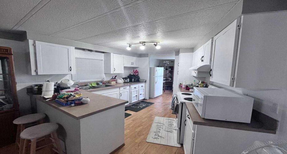 608 9 Avenue, Hanna, Alberta T0J1P0, 5 Bedrooms Bedrooms, ,3 BathroomsBathrooms,Residential,For Sale,9,A2228795