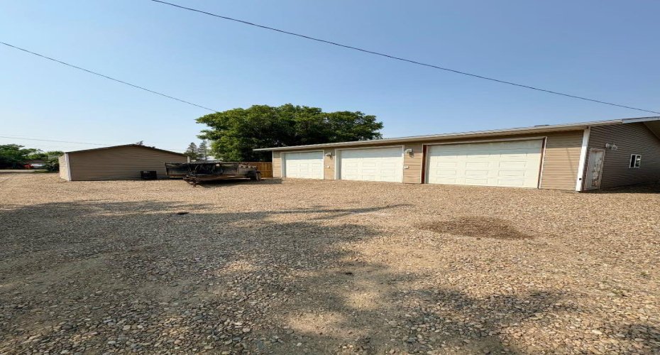 45 3 Avenue, Tilley, Alberta T1R3K0, 4 Bedrooms Bedrooms, ,2 BathroomsBathrooms,Residential,For Sale,3,A2228800