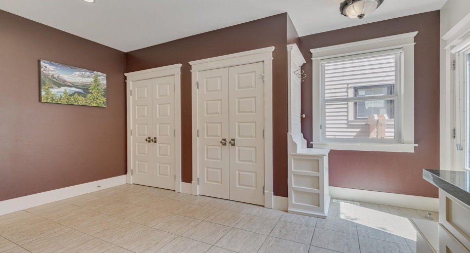 609 23 Avenue, Calgary, Alberta T2S0J6, 4 Bedrooms Bedrooms, ,4 BathroomsBathrooms,Residential,For Sale,23,A2228494