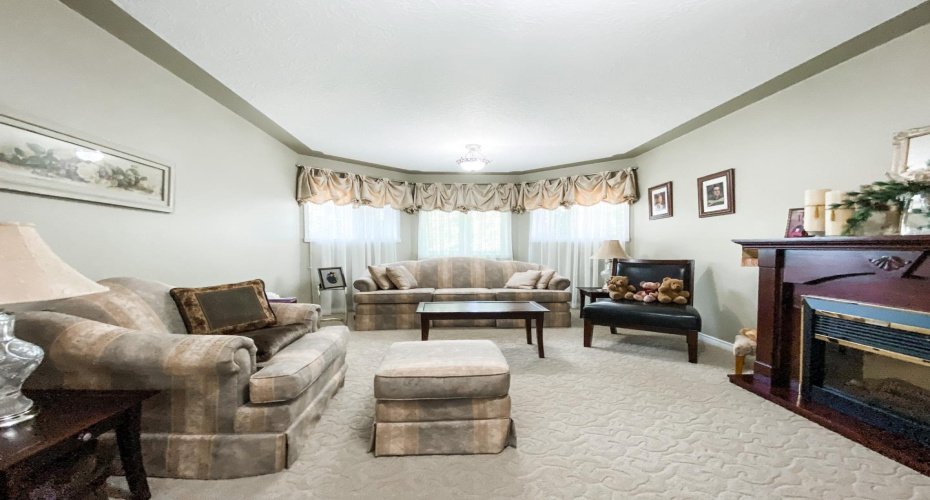5205 59 Street Close, Stettler, Alberta T4K 1K8, 5 Bedrooms Bedrooms, ,5 BathroomsBathrooms,Residential,For Sale,59,A1251670
