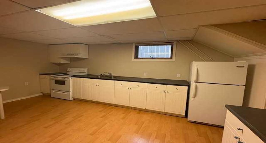 5027 52 Street, Hardisty, Alberta T0B1V0, 5 Bedrooms Bedrooms, ,3 BathroomsBathrooms,Residential,For Sale,52,A2228959