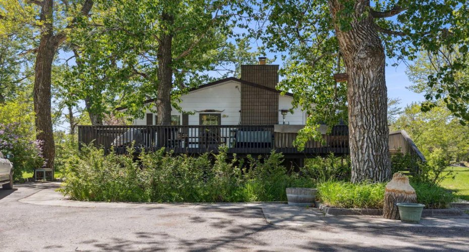 530027 56 Street, Rural Foothills County, Alberta T1V1P6, 3 Bedrooms Bedrooms, ,2 BathroomsBathrooms,Residential,For Sale,56,A2225867