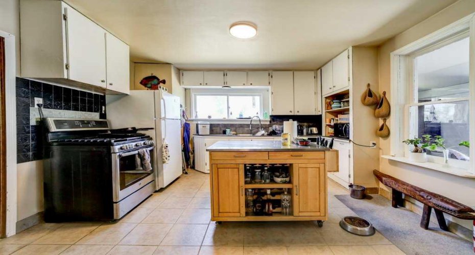 29320 TWP RD 7-0, Rural Pincher Creek No. 9, M.D. of, Alberta T0K 1W0, 2 Bedrooms Bedrooms, ,1 BathroomBathrooms,Residential,For Sale,TWP RD 7-0,A2229762