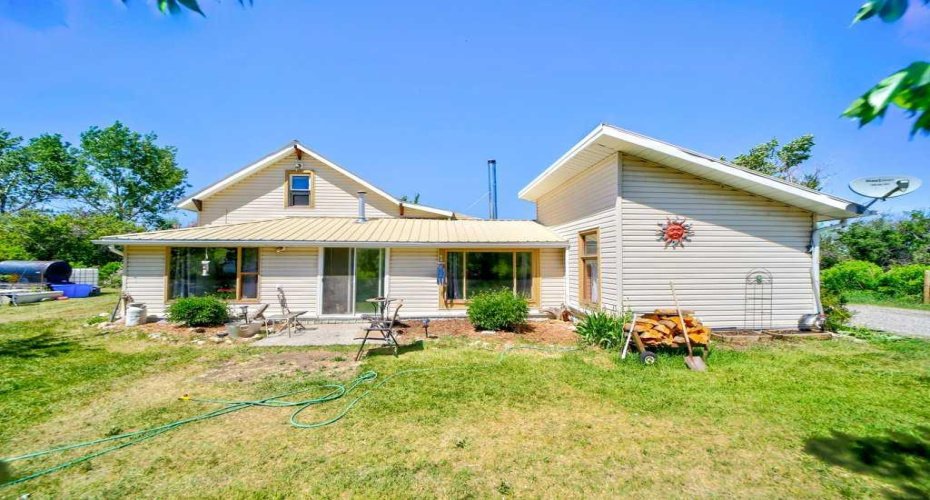 29320 TWP RD 7-0, Rural Pincher Creek No. 9, M.D. of, Alberta T0K 1W0, 2 Bedrooms Bedrooms, ,1 BathroomBathrooms,Residential,For Sale,TWP RD 7-0,A2229762