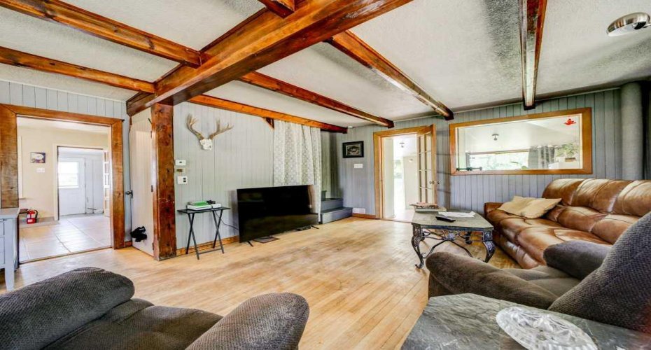 29320 TWP RD 7-0, Rural Pincher Creek No. 9, M.D. of, Alberta T0K 1W0, 2 Bedrooms Bedrooms, ,1 BathroomBathrooms,Residential,For Sale,TWP RD 7-0,A2229762