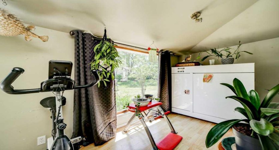 29320 TWP RD 7-0, Rural Pincher Creek No. 9, M.D. of, Alberta T0K 1W0, 2 Bedrooms Bedrooms, ,1 BathroomBathrooms,Residential,For Sale,TWP RD 7-0,A2229762