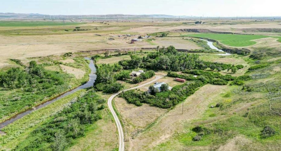 29320 TWP RD 7-0, Rural Pincher Creek No. 9, M.D. of, Alberta T0K 1W0, 2 Bedrooms Bedrooms, ,1 BathroomBathrooms,Residential,For Sale,TWP RD 7-0,A2229762