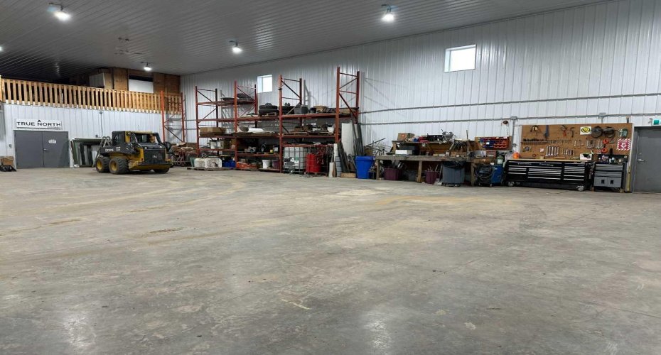 on 886 Highway, Cereal, Alberta T0J 0N0, ,Agri-business,For Sale,886,A2229797