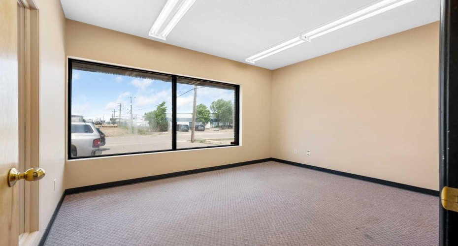 5201A 63 Street, Lloydminster, Alberta T9V 2E7, ,Commercial,For Lease,63,A2230244