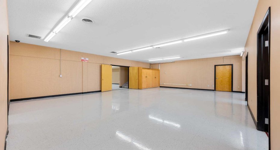 5201A 63 Street, Lloydminster, Alberta T9V 2E7, ,Commercial,For Lease,63,A2230244