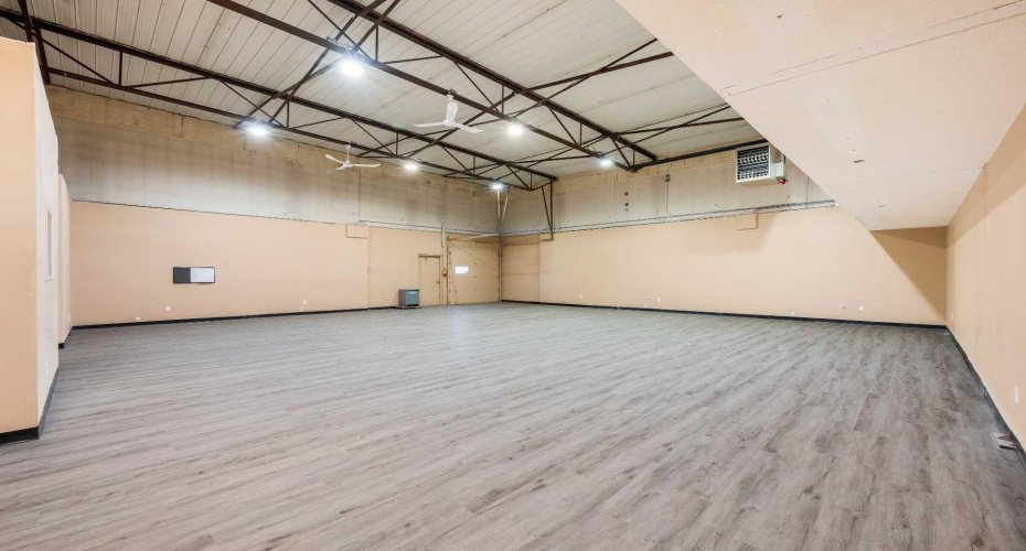 5201A 63 Street, Lloydminster, Alberta T9V 2E7, ,Commercial,For Lease,63,A2230244