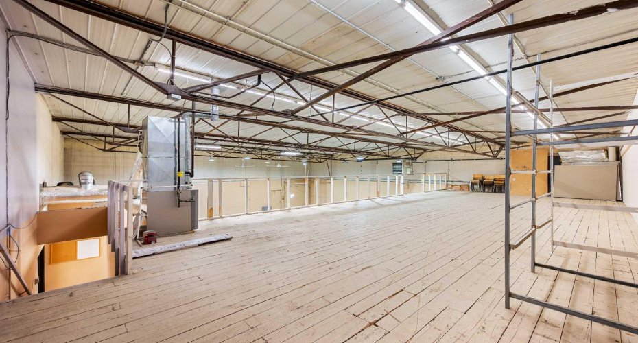 5201A 63 Street, Lloydminster, Alberta T9V 2E7, ,Commercial,For Lease,63,A2230244