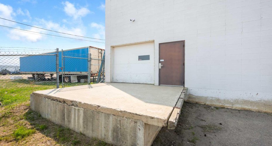 5201A 63 Street, Lloydminster, Alberta T9V 2E7, ,Commercial,For Lease,63,A2230244