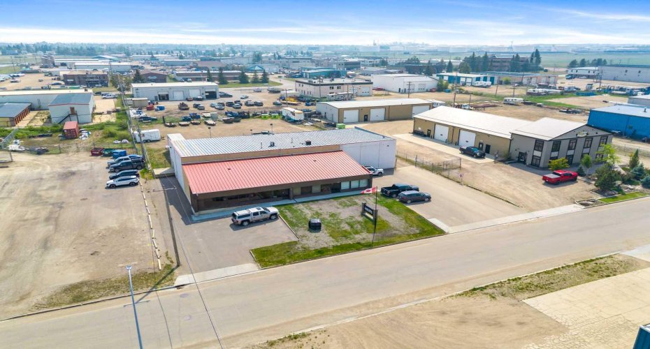 5201A 63 Street, Lloydminster, Alberta T9V 2E7, ,Commercial,For Lease,63,A2230244