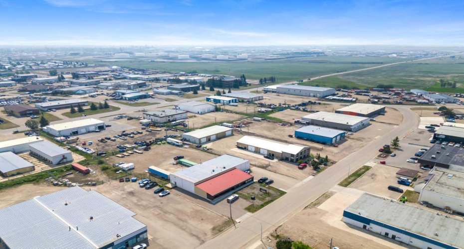 5201A 63 Street, Lloydminster, Alberta T9V 2E7, ,Commercial,For Lease,63,A2230244