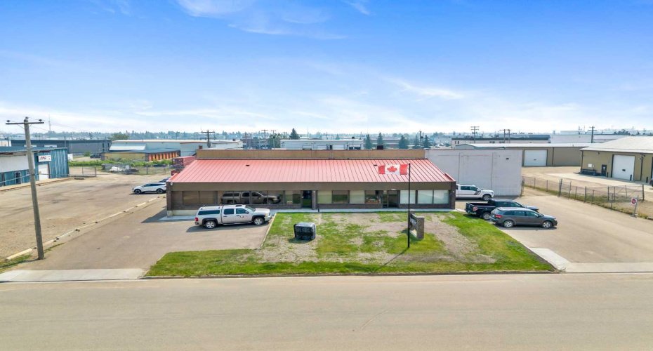 5201A 63 Street, Lloydminster, Alberta T9V 2E7, ,Commercial,For Lease,63,A2230244