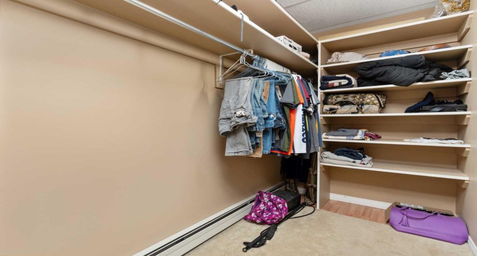 Walk in Closet