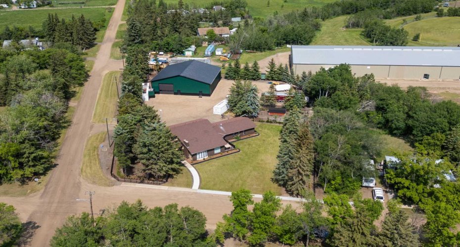 119 3rd Avenue, Alliance, Alberta T0B 0A0, 3 Bedrooms Bedrooms, ,2 BathroomsBathrooms,Residential,For Sale,3rd,A2230246