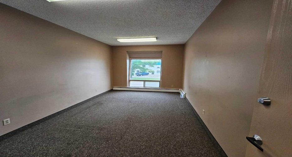 7836 49 Avenue, Red Deer, Alberta T4P 2B5, ,Commercial,For Lease,49,A2231028