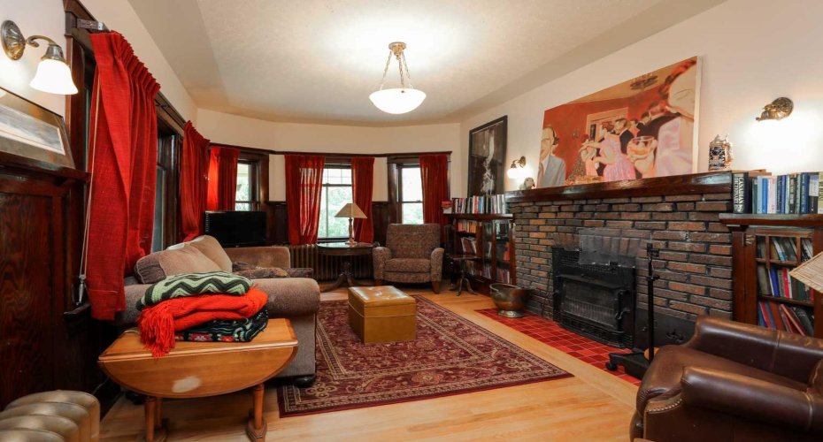 302 King Street, Nobleford, Alberta T0L 1S0, 4 Bedrooms Bedrooms, ,3 BathroomsBathrooms,Residential,For Sale,King Street,A2230649