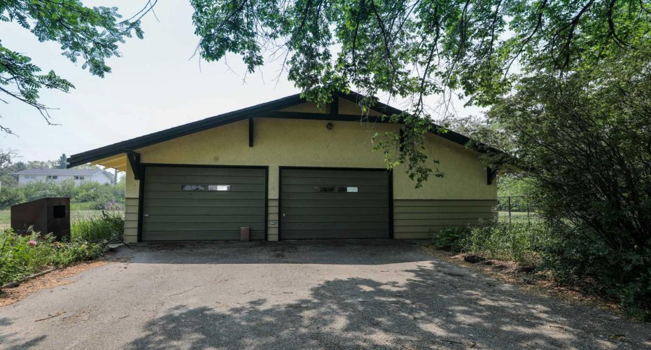 302 King Street, Nobleford, Alberta T0L 1S0, 4 Bedrooms Bedrooms, ,3 BathroomsBathrooms,Residential,For Sale,King Street,A2230649