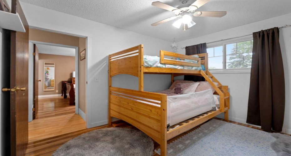 34 Kallbom Crescent, Whitecourt, Alberta T7S 1E2, 3 Bedrooms Bedrooms, ,3 BathroomsBathrooms,Residential,For Sale,Kallbom,A2230734
