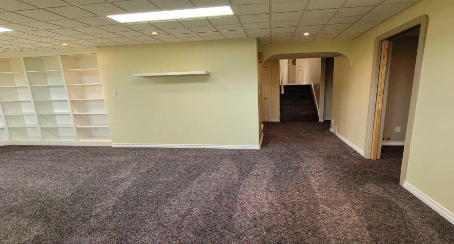 Library, hall upstairs