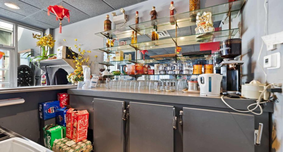 2066 18 Avenue, Calgary, Alberta T2E8N5, ,Commercial,For Lease,18,A2231327