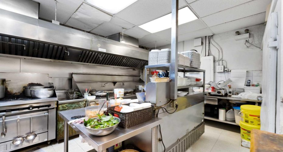 2066 18 Avenue, Calgary, Alberta T2E8N5, ,Commercial,For Lease,18,A2231327