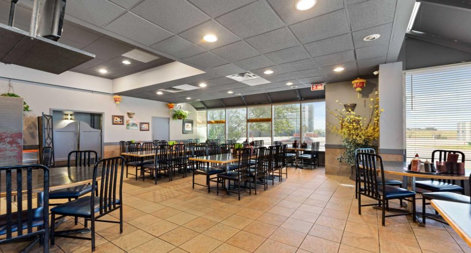 2066 18 Avenue, Calgary, Alberta T2E8N5, ,Commercial,For Lease,18,A2231327