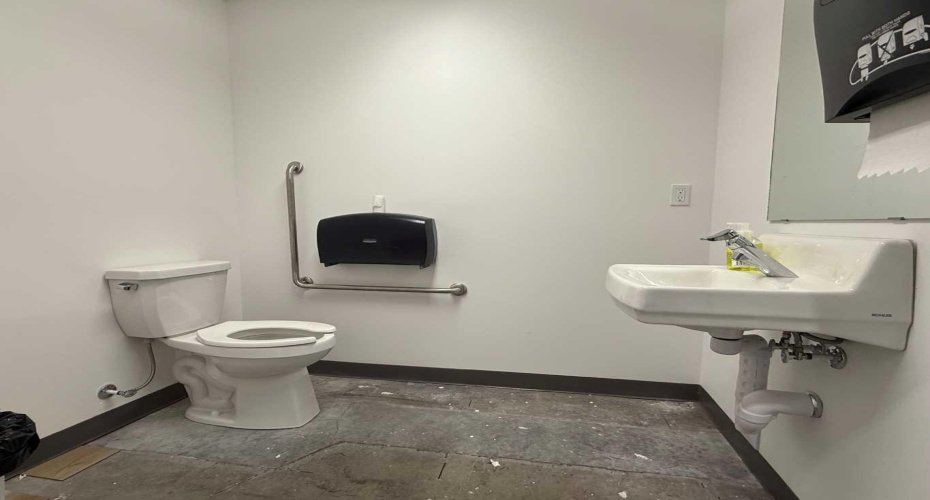 10720 117 Avenue, Grande Prairie, Alberta t8V 7N7, ,Commercial,For Lease,117,A2230932