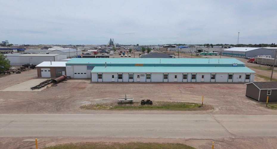 6002 60 Avenue, Taber, Alberta T1G 2C1, ,Commercial,For Sale,60,A2230951