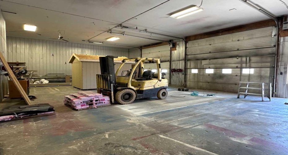 6002 60 Avenue, Taber, Alberta T1G 2C1, ,Commercial,For Sale,60,A2230951