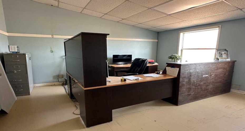 6002 60 Avenue, Taber, Alberta T1G 2C1, ,Commercial,For Sale,60,A2230951