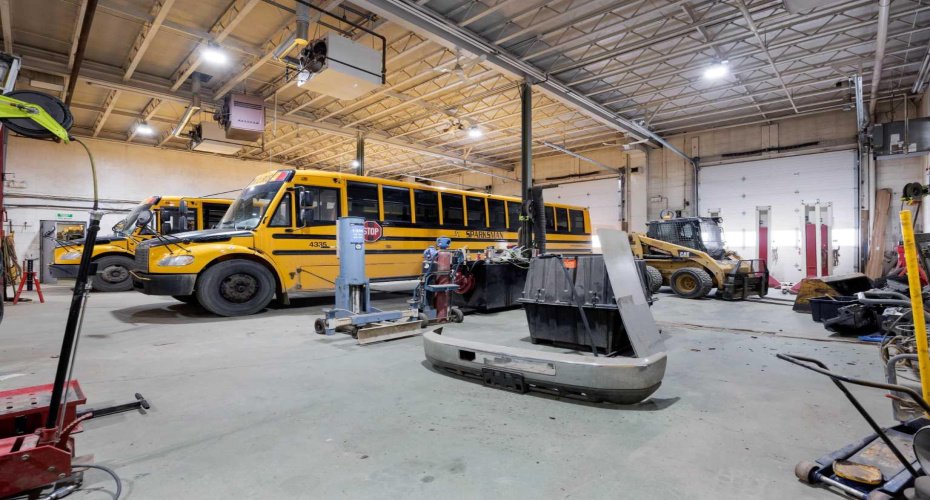 8030 Golosky Avenue, Fort McMurray, Alberta T9H 1V5, ,Commercial,For Lease,Golosky,A2231511