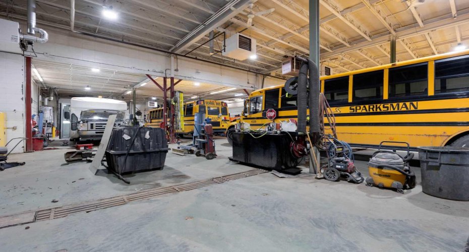 8030 Golosky Avenue, Fort McMurray, Alberta T9H 1V5, ,Commercial,For Lease,Golosky,A2231511