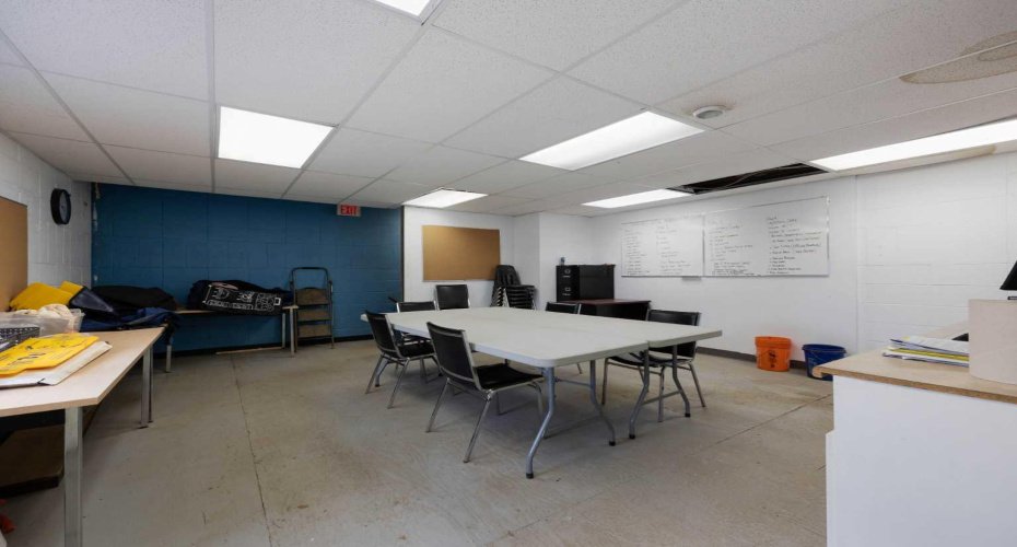 8030 Golosky Avenue, Fort McMurray, Alberta T9H 1V5, ,Commercial,For Lease,Golosky,A2231511