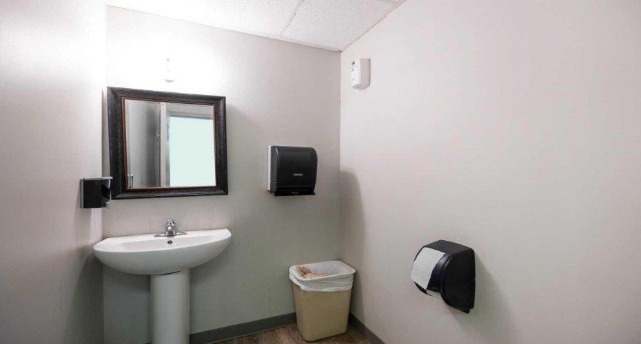 8030 Golosky Avenue, Fort McMurray, Alberta T9H 1V5, ,Commercial,For Lease,Golosky,A2231511