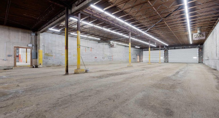 8030 Golosky Avenue, Fort McMurray, Alberta T9H 1V5, ,Commercial,For Lease,Golosky,A2231511