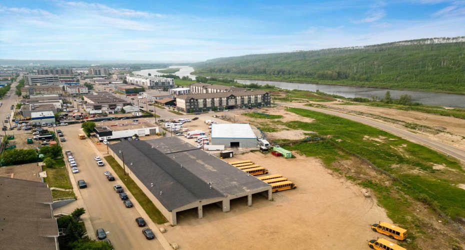 8030 Golosky Avenue, Fort McMurray, Alberta T9H 1V5, ,Commercial,For Lease,Golosky,A2231511