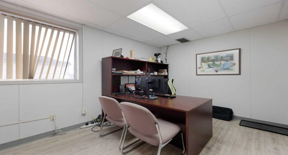 8030 Golosky Avenue, Fort McMurray, Alberta T9H 1V5, ,Commercial,For Lease,Golosky,A2231511