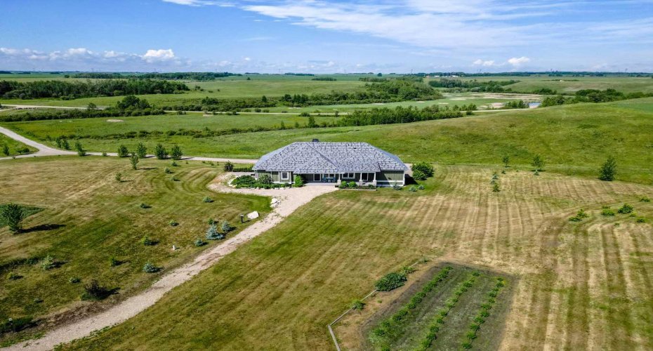 32325 Range Road 24, Rural Mountain View County, Alberta T4H4B8, 4 Bedrooms Bedrooms, ,4 BathroomsBathrooms,Residential,For Sale,Range Road 24,A2231633