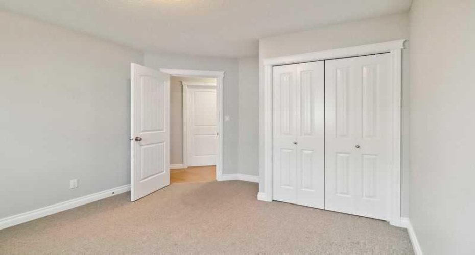 221 Ash Way, Fort McMurray, Alberta T9K0G2, 7 Bedrooms Bedrooms, ,3 BathroomsBathrooms,Residential,For Sale,Ash,A2231444