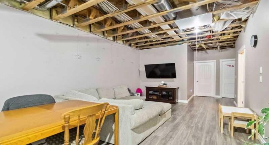 221 Ash Way, Fort McMurray, Alberta T9K0G2, 7 Bedrooms Bedrooms, ,3 BathroomsBathrooms,Residential,For Sale,Ash,A2231444