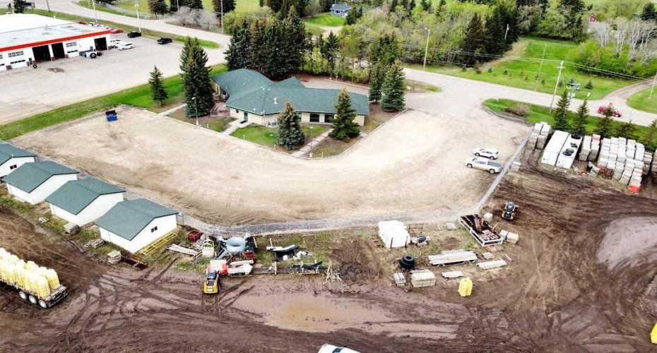 4510 50 Street, Sedgewick, Alberta T0B 4C0, ,Commercial,For Sale,50,A2138557